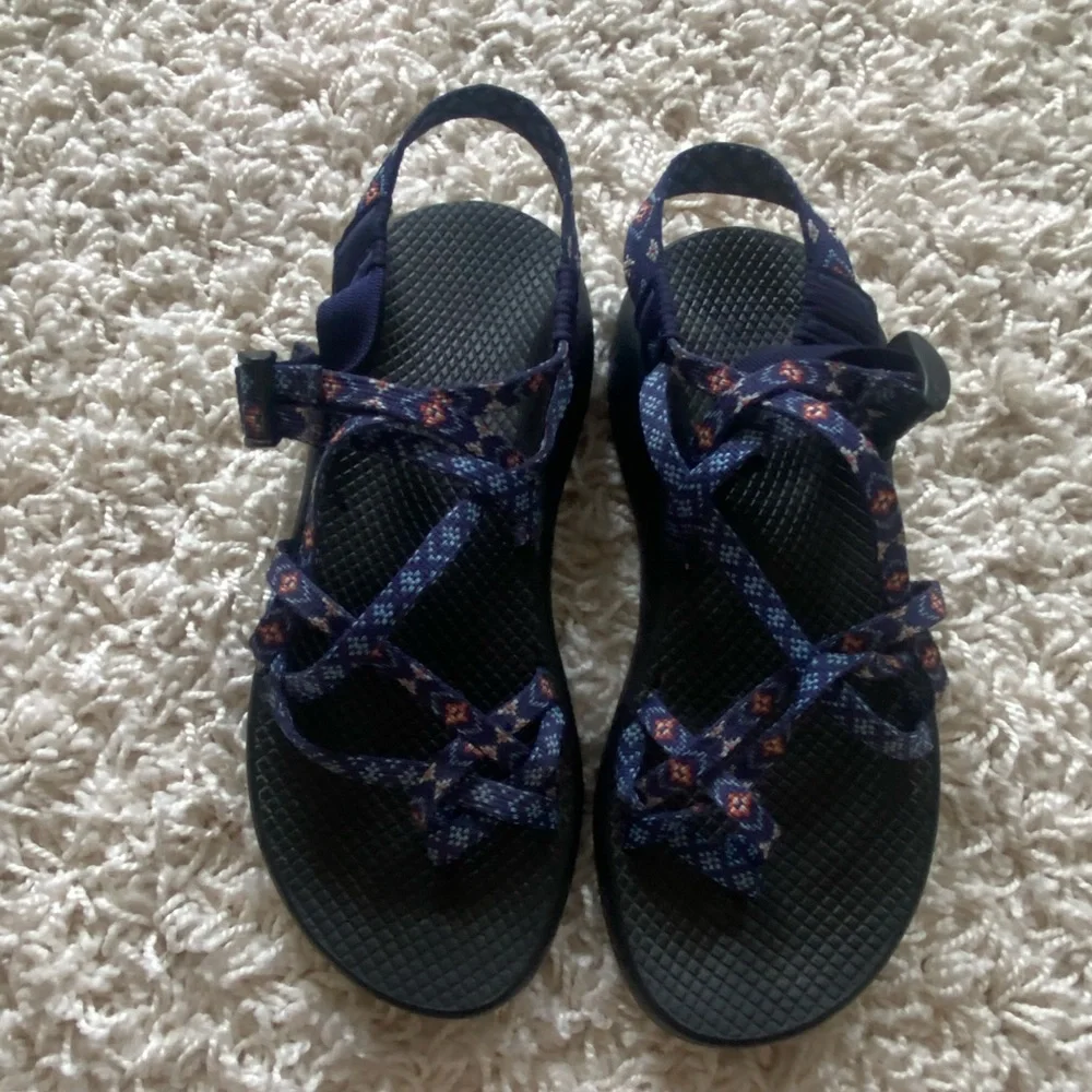 Chacos size 9 in Wink Blue - Picture 5 of 5
